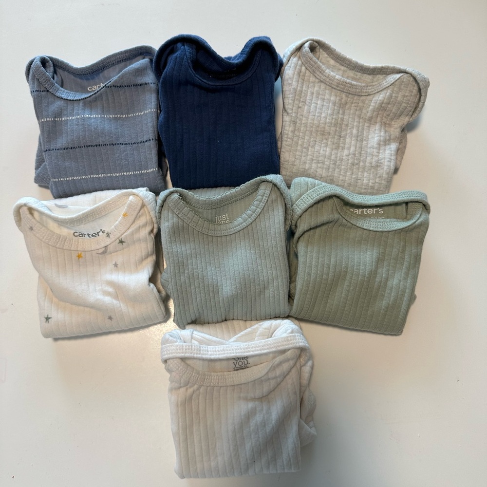 Carter’s 3M onesies